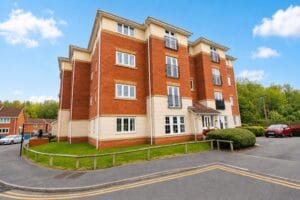 Apartment 2, 32 Ladybower Way, Kingswood, Hull HU7 3BZ